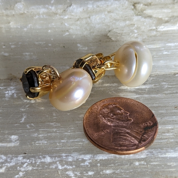 Genuine Smokey Brown Topaz 1.7 Carats with Baroque Pearl Drop Earrings - Picture 3 of 3